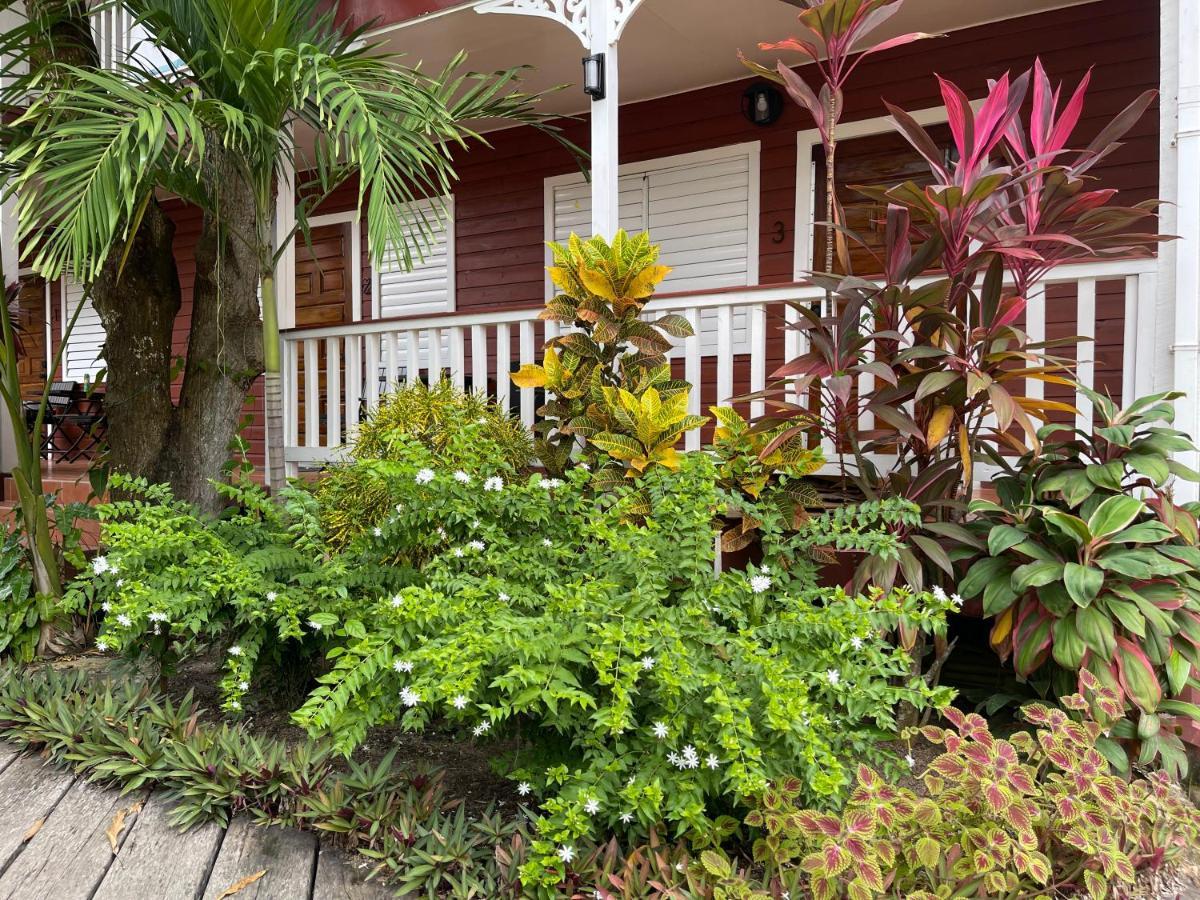 Hotel Alux House à Placencia Extérieur photo