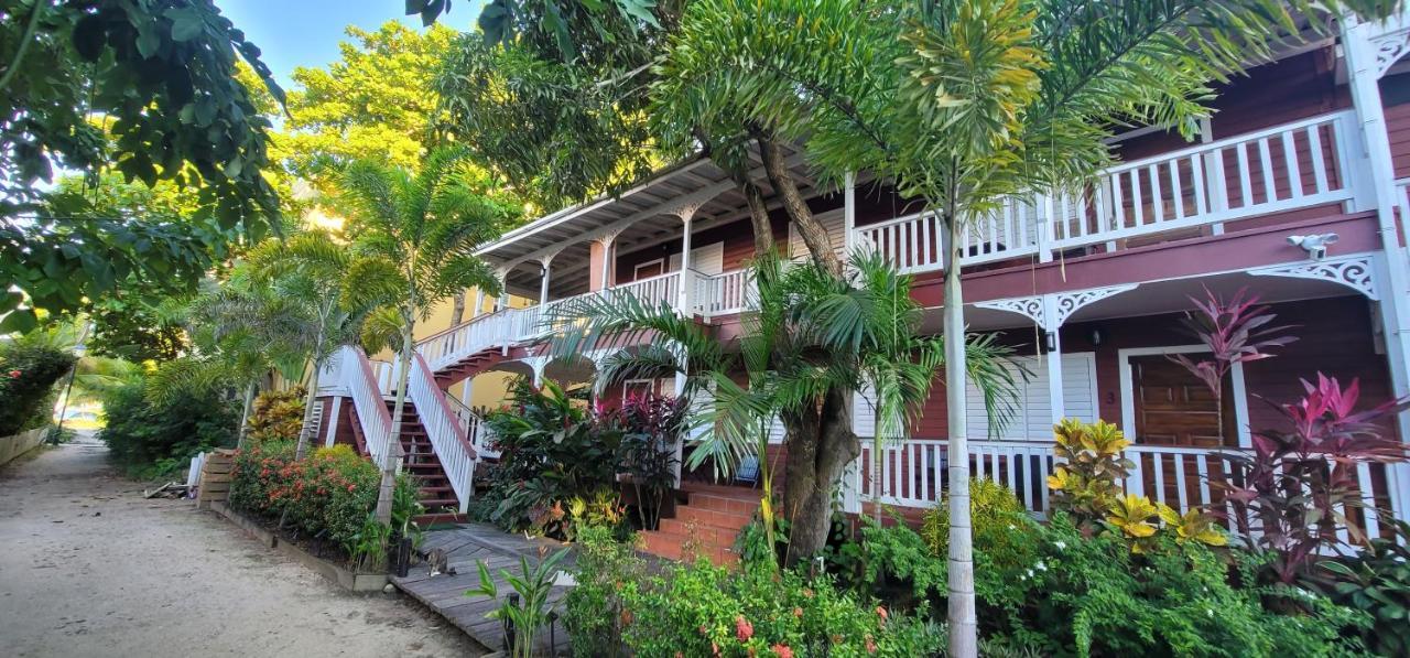 Hotel Alux House à Placencia Extérieur photo