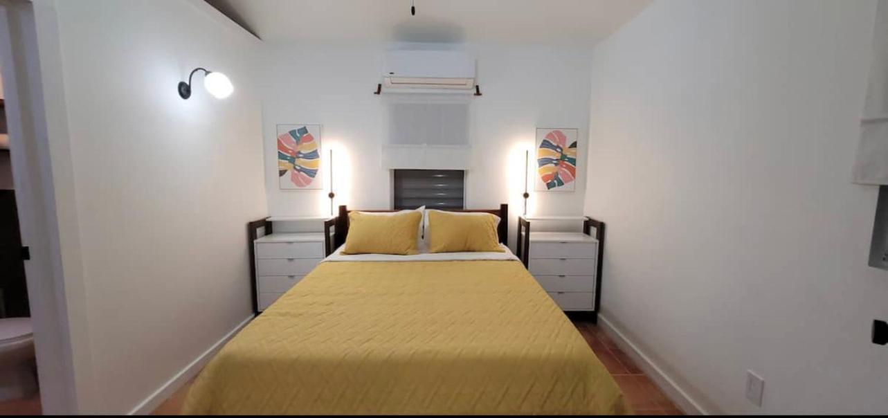Hotel Alux House à Placencia Extérieur photo