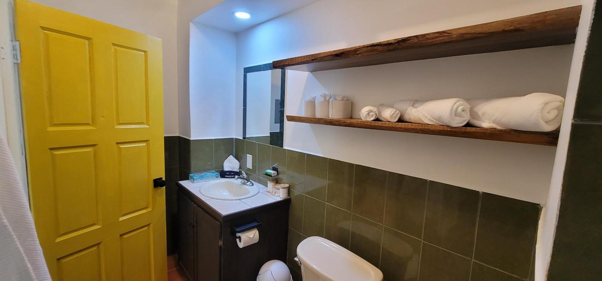 Hotel Alux House à Placencia Extérieur photo